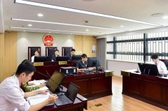 “海底捞小便案”详情披露：两名17岁男生往暖锅